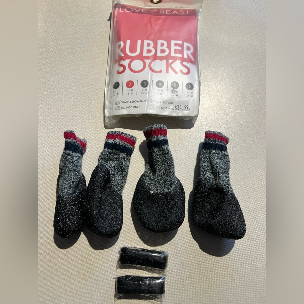 Love Thy Beast rubber socks size 2